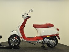 Vespa LX