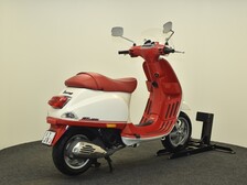 Vespa LX