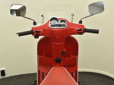 Vespa LX