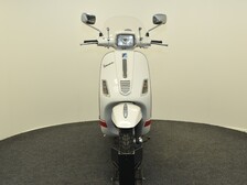 Vespa LX