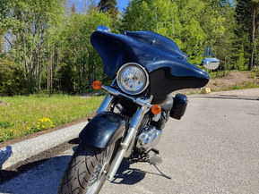 Suzuki Intruder