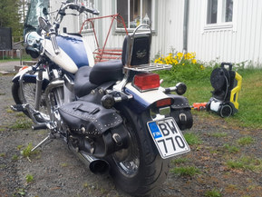 Suzuki Intruder