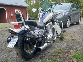 Suzuki Intruder