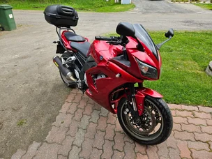 Yamaha FZ1