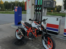 KTM 690