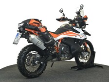 KTM 790
