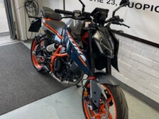 KTM 390