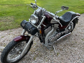 Suzuki Intruder