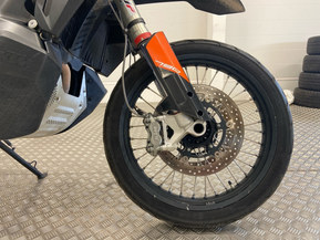 KTM 790