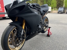 Yamaha YZF-R1