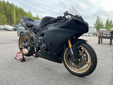Yamaha YZF-R1