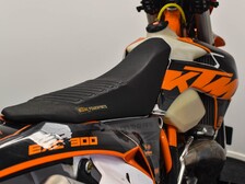 KTM 300
