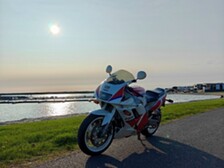 Yamaha FZR