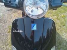 Vespa LX