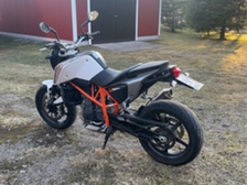 KTM 690