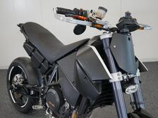 KTM 690