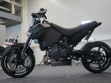 KTM 690