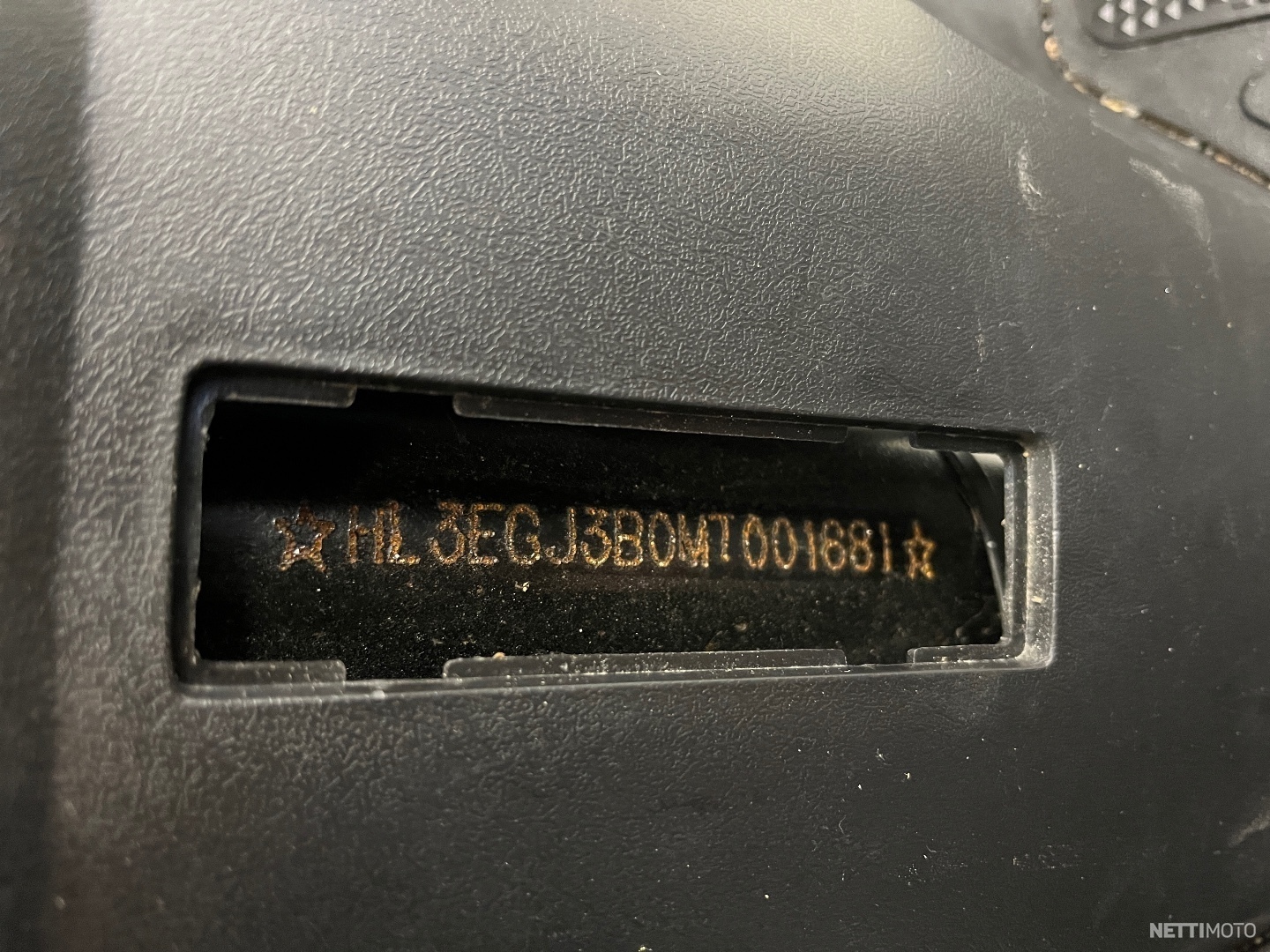 8 / 8