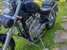 Suzuki Intruder