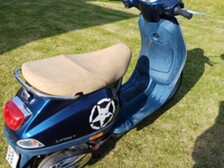 Vespa LX