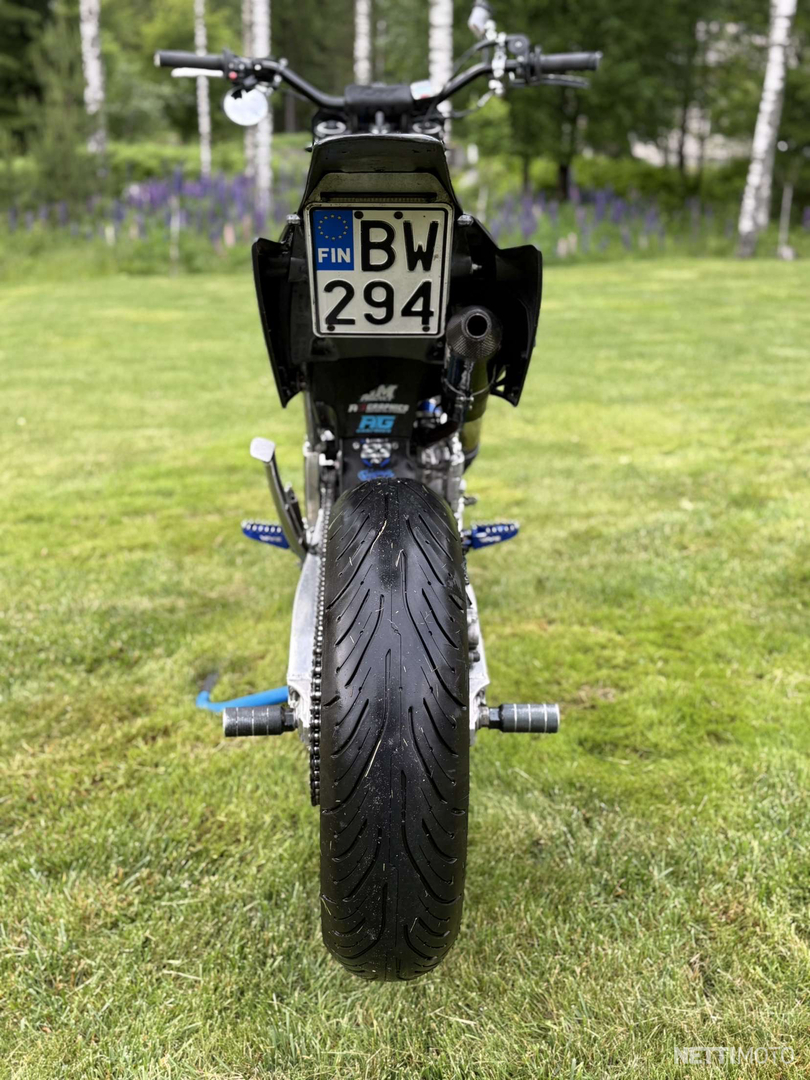 6 / 8