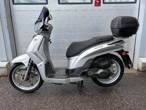 Kymco People