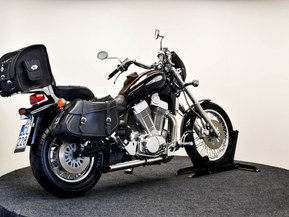 Suzuki Intruder