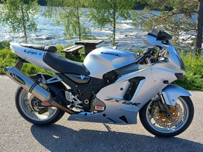 Kawasaki ZX-12R