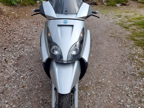 Piaggio X7