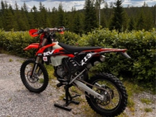 KTM 125