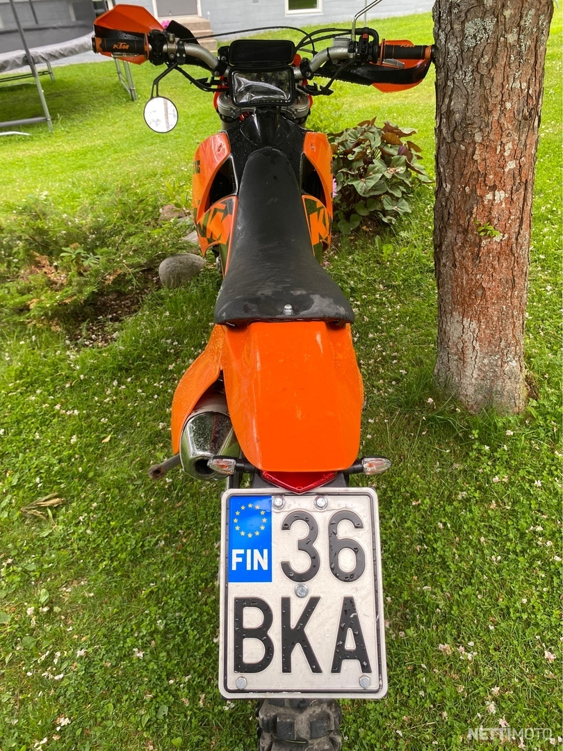 8 / 9