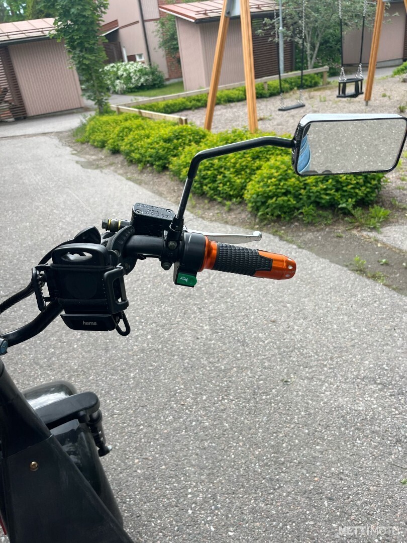 6 / 8