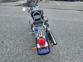Suzuki Intruder