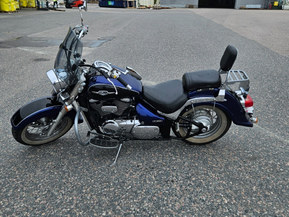 Suzuki Intruder