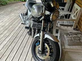 Yamaha XJR