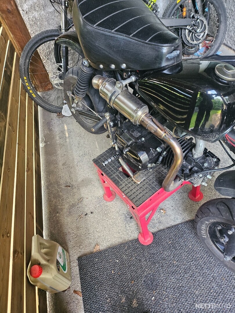 7 / 9