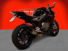 BMW S