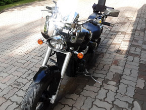 Suzuki Intruder