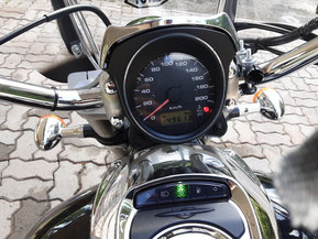 Suzuki Intruder