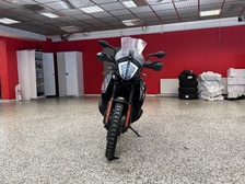 KTM 890