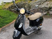 Vespa LX