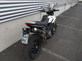 Ducati Hypermotard