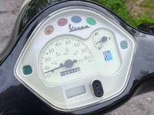 Vespa LX