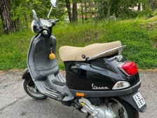 Vespa LX