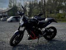 KTM 125