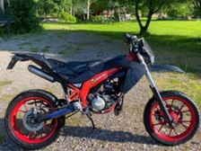 Aprilia SX