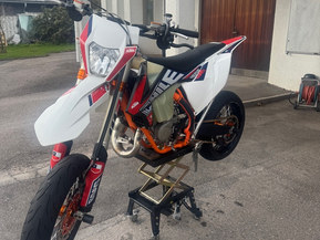 KTM 125