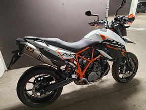 KTM 990