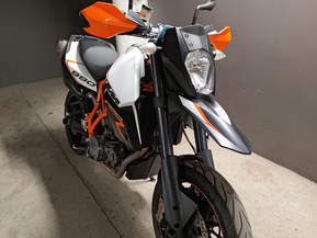 KTM 990