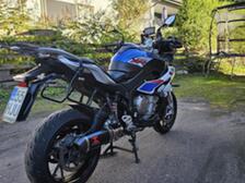 BMW S